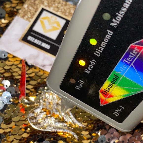 Real diamond angel wing pendant, NOT CZ NOT MOISSANITE, custom made wing pendant - Picture 4 of 9